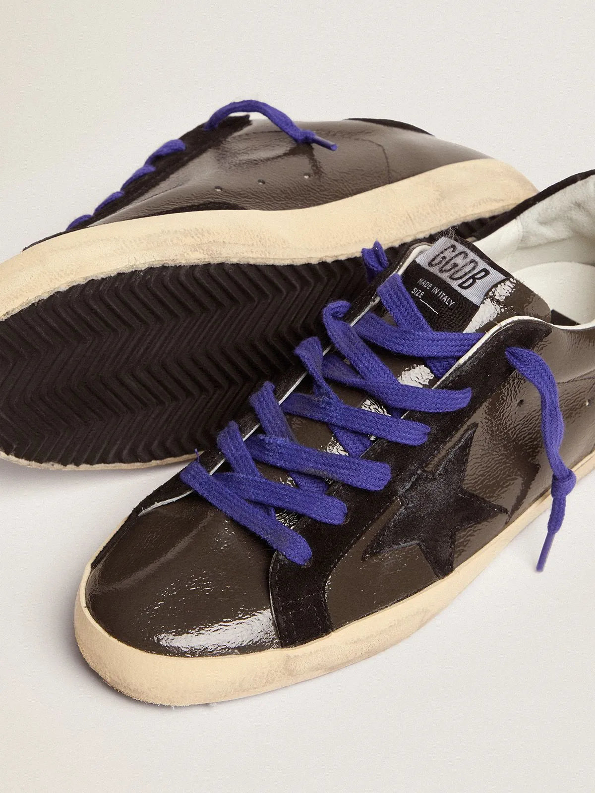 Super-Star sneakers in gray patent leather with black suede inserts