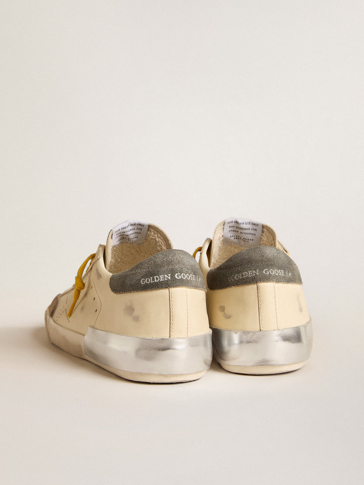 Super-Star in leather with perforated star and gray suede heel tab