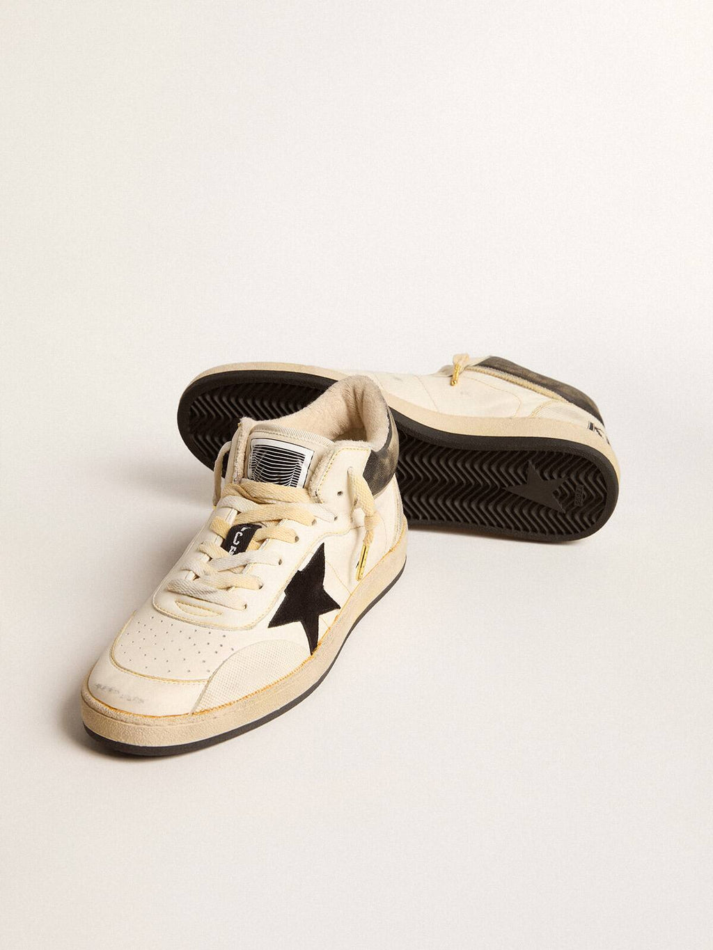 Men’s Ball Star Pro Mid in aged white leather with black star