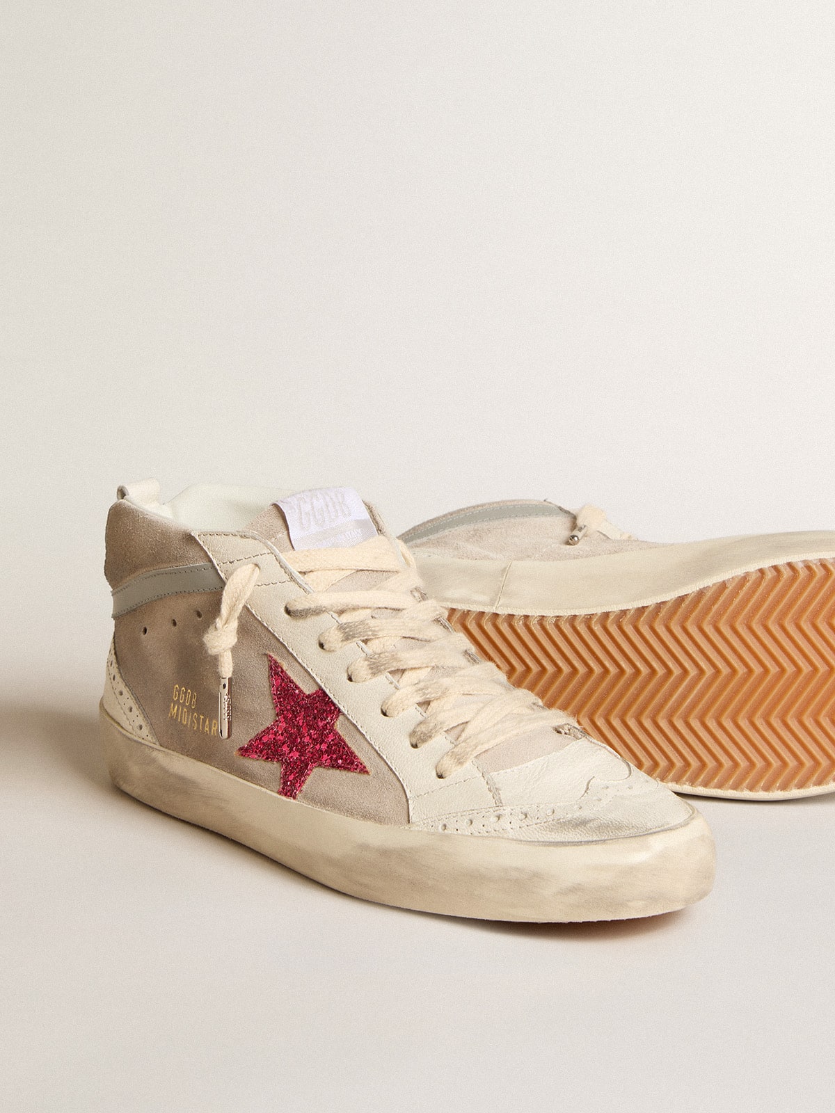 Mid Star in suede with fuchsia glitter star and gray leather flash